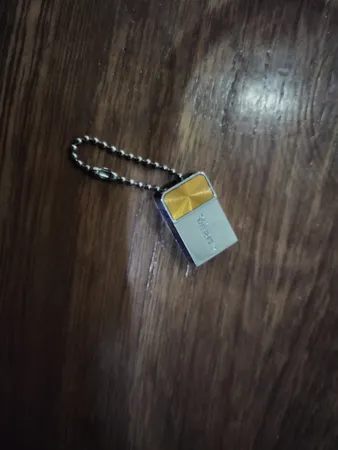 فلش مموری وریتی مدل V821 USB2.0 ظرفیت 64 گیگابایت