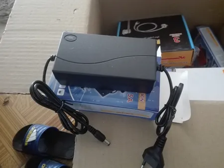 آداپتور 12 ولت 5 آمپر مدل HDL-1205000