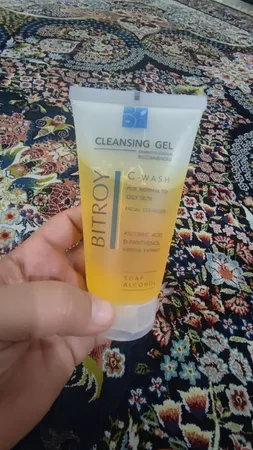 ژل شست‌وشوی صورت بیتروی مدل ویتامین C حجم 150 میلی‌لیتر