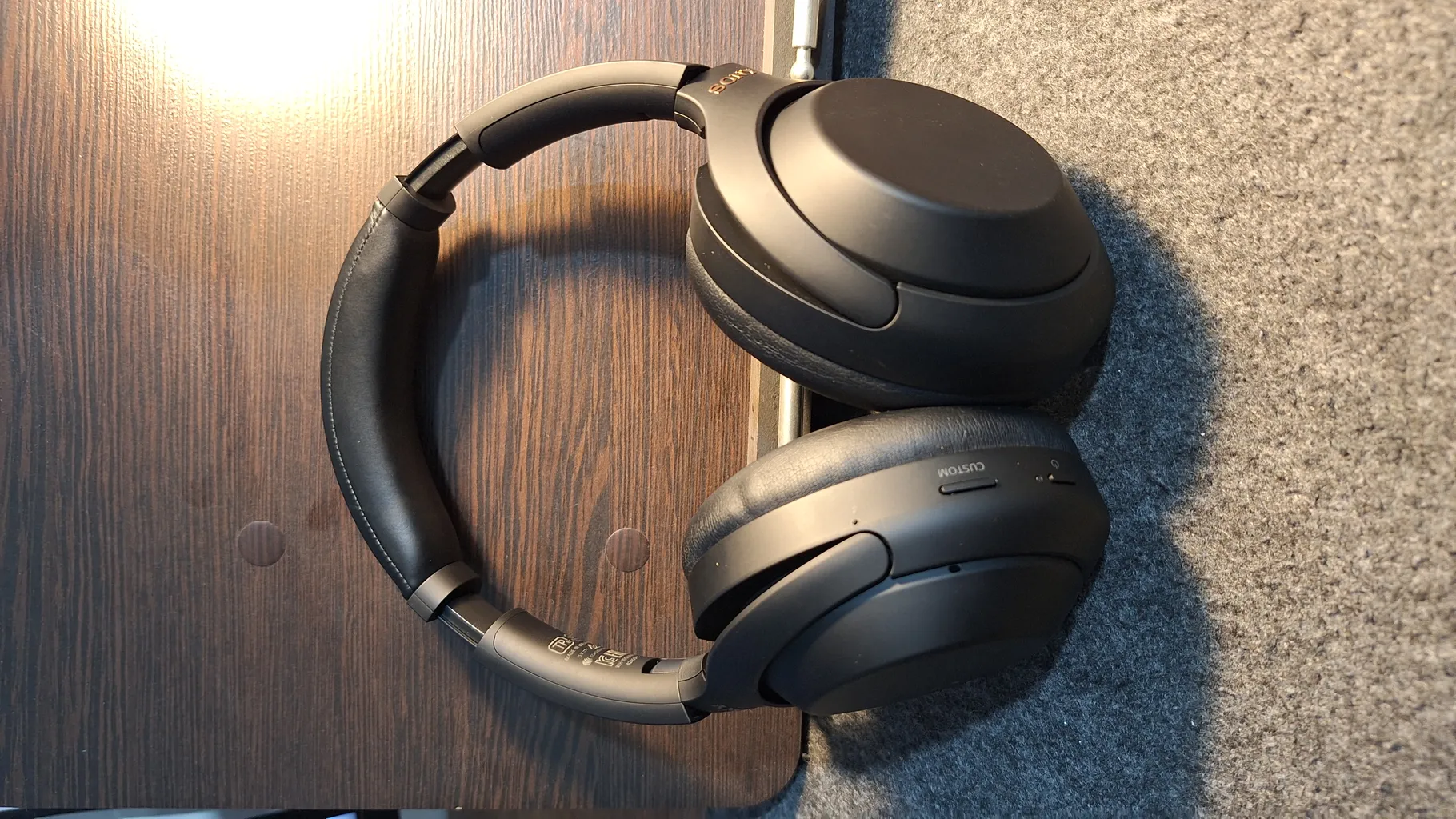 هدفون بی سیم سونی مدل WH-1000XM4 هدفون بی سیم سونی مدل WH-1000XM4