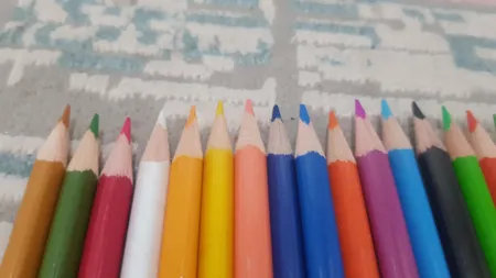 مداد رنگی 24 رنگ آرت لاین مدل 24plrir کد 135489