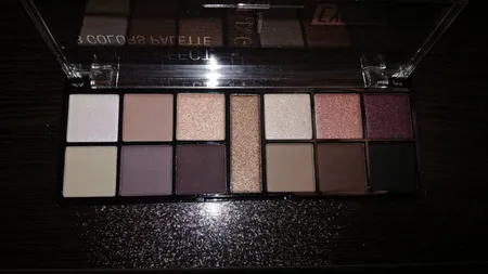 پالت سایه چشم دودو گرل مدل Pocket Kit شماره 04