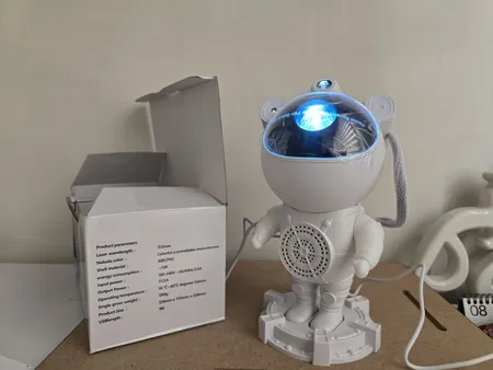 چراغ خواب مدل آدم فضایی طرح کهکشانی 55