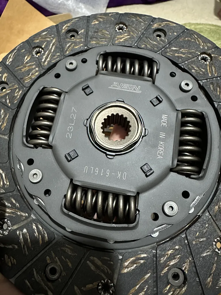 کیت کلاچ آیسین کد 608 مناسب برای تیبا 215