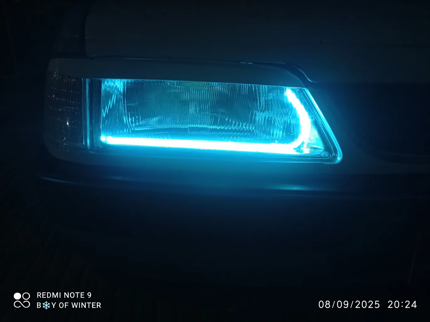 چراغ جلو راست شیشه ایرانی گروه پژوهش صنعت مدرن کد 55 مناسب برای پژو 405