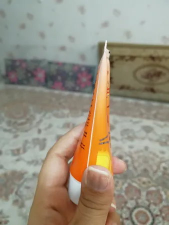 کرم ضد آفتاب آی کارلی مدل BB CREAM حجم 50 میلی لیتر