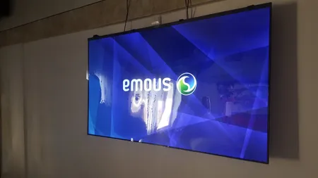 محافظ صفحه نمایش  مناسب برای تلویزیون 65 اینچ