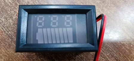 نمایشگر میزان شارژ باطری مدل A001