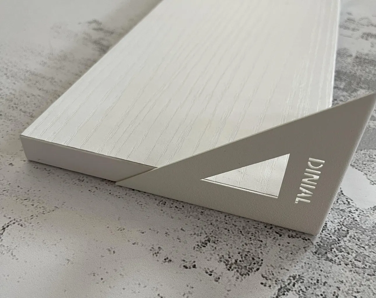 شلف دیواری دینیال مدل p.s مثلثی کد DN-02SH-06 مجموعه شش عددی