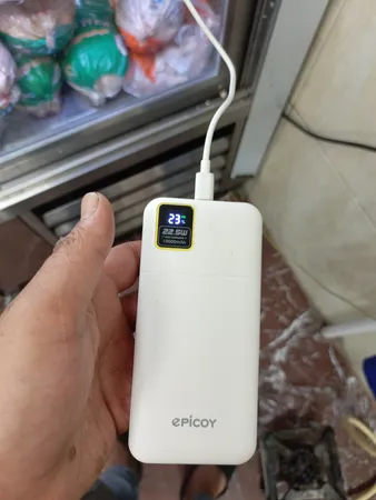 پاوربانک اپیکوی مدل Gorilla100 ظرفیت 10000 میلی آمپر ساعت به همراه کیف