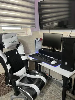 صندلی گیمینگ ریزر مدل G2020