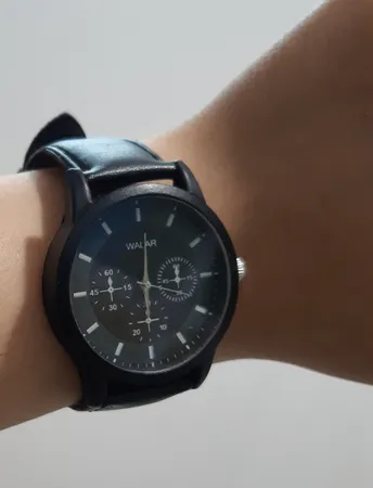 ساعت مچی عقربه ای والار کد LF2894