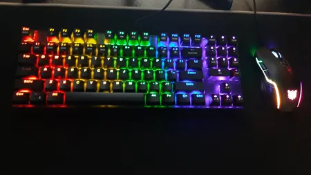 کیبورد و ماوس گیمینگ اونیکوما مدل G26+CW905 Tenkeyless LED RGB