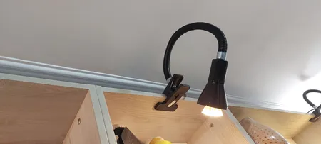 چراغ مطالعه صنایع‌ کریم‌ زاده مدل گیره ای کد CL-115