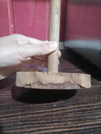 پایه رول دستمال کاغذی آرونی چوب طرح روستیک مدل SHOKA