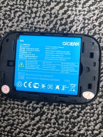 مودم 4.5G قابل حمل الکاتل مدل EE70