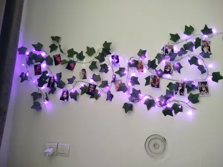 گل مصنوعی مدل ریسه برگ طرح انگور کد PAL-3030