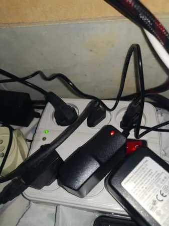 محافظ ولتاژ آنالوگ باخ الکترونیک مدل G6-3 مناسب برای لوازم صوتی و تصویری