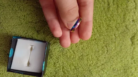 انگشتر مدل RQ700