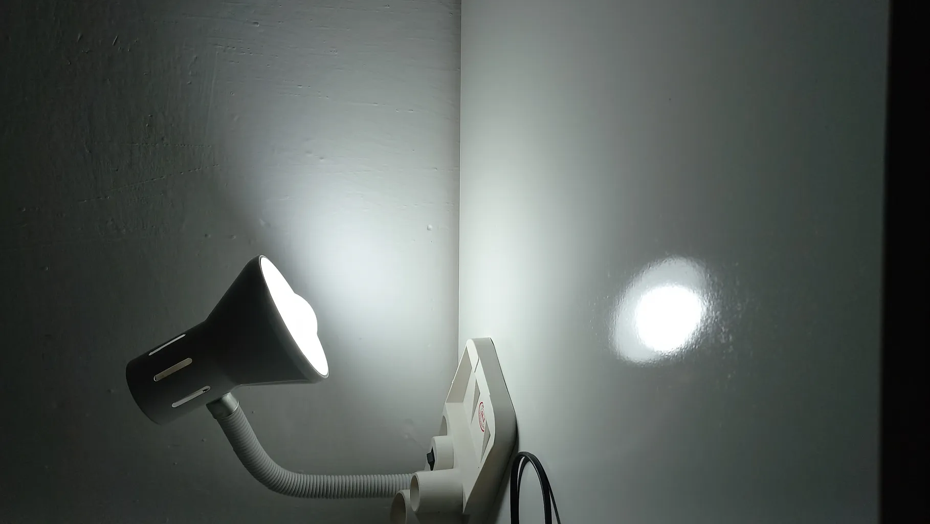 چراغ مطالعه بوستانچی مدل DL-105