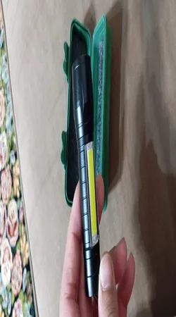 چراغ قوه دستی مدل UV filtering با نور بنفش