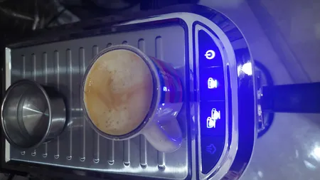 اسپرسو ساز مباشی مدل ME-ECM2016