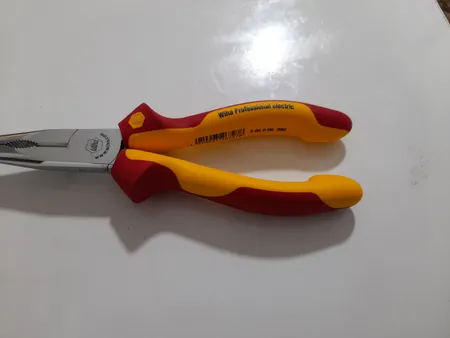 انبر دم باریک ویها مدل Z 05 006 200 سایز 8 اینچ