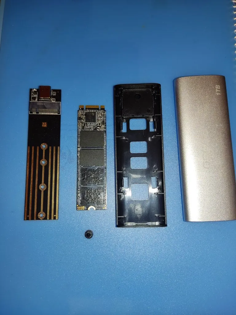 اس اس دی اکسترنال اوسکو مدل MD-005M ظرفیت یک ترابایت