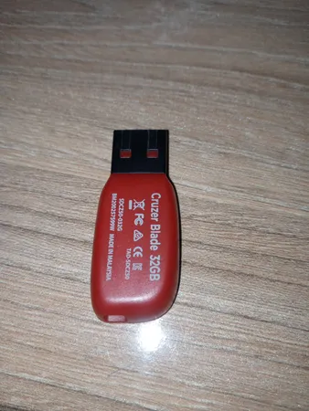 فلش مموری سن دیسک مدل Cruzer Blade CZ50 ظرفیت 32 گیگابایت با رابط USB 2.0