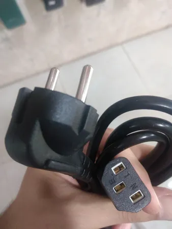کابل برق سه پین منبع تغذیه کامپیوتر مدل PT-3 طول 1.5 متر