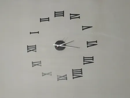 ساعت دیواری دکوراتیو مدل طرح رومی سایز 120