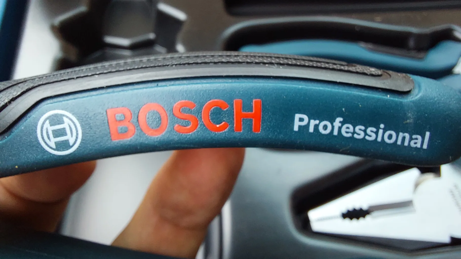 انبر دست ،انبر دم باریک و انبر سیم چین بوش مدل ‏1600A016BG