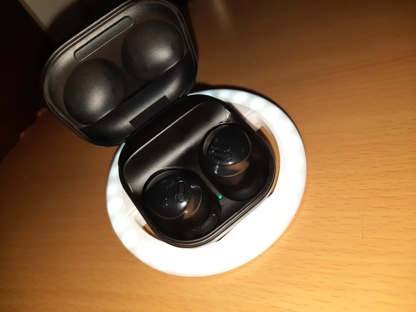 هدفون بلوتوثی سامسونگ مدل Galaxy Buds Pro