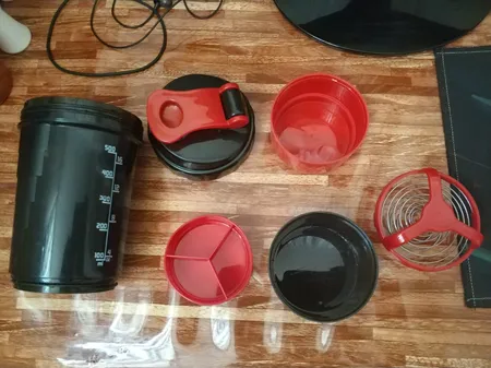 شیکر اسپایدر مدل سه تکه گنجایش 0.5 لیتر