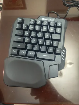 کیبورد گیمینگ ایلون مدل GK104، سوییچ ممبران، Tenkeyless، نورپردازی LED RGB