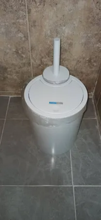 ست سطل زباله و فرچه دیزاین مدل برزیل