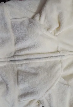 سویشرت زنانه مدل خرگوشی پشمی