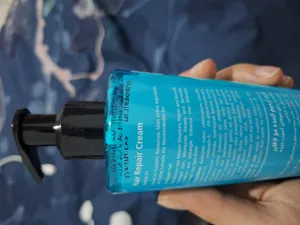 تجریه خرید کرم ترمیم کننده بدون آبکشی مو لافارر مدل 01 مناسب برای موهای آسیب دیده حجم 250 میلی لیتر