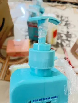 کرم آبرسان لیاشو مدل Collagen حجم 330 میلی لیتر