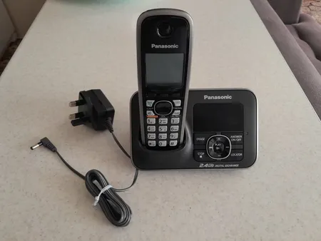 تلفن بی سیم پاناسونیک مدل KX-TG3721