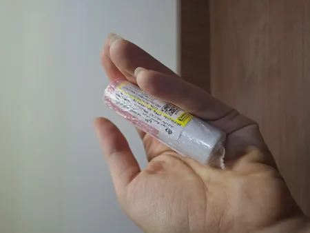 بالم لب الارو مدل Repair And Hydrate تحت لیسانس