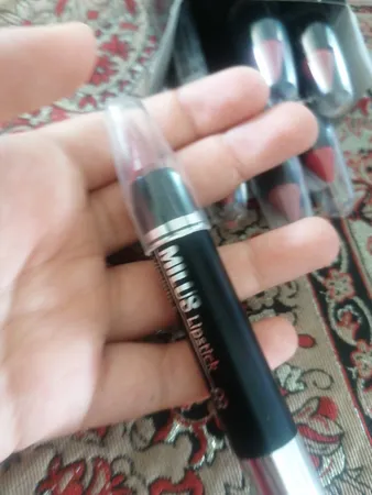 رژ لب مدادی میلوس مدل MIS2 مجموعه 6 عددی
