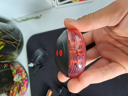 چراغ عقب دوچرخه مدل لیزری