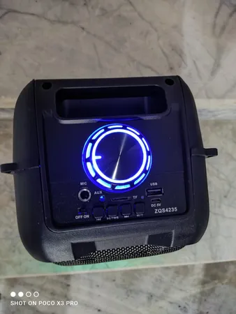 اسپیکر بلوتوثی قابل حمل مدل ZQS4235