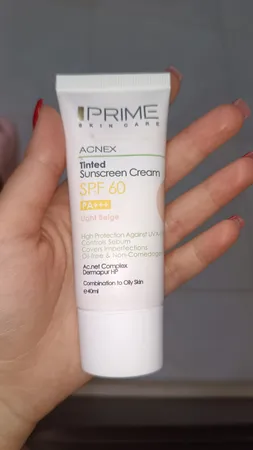 کرم ضدآفتاب رنگی پرایم مدل Acnex SPF60، مناسب پوست‌های چرب، حجم 40 میلی‌لیتر