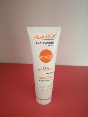 کرم ضدآفتاب دکتر ژیلا مدل Invisible با SPF95، حجم 50میلی‌لیتر