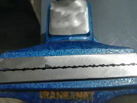 گیره رومیزی ایران صنعت مدل 120 کد VA1000-401