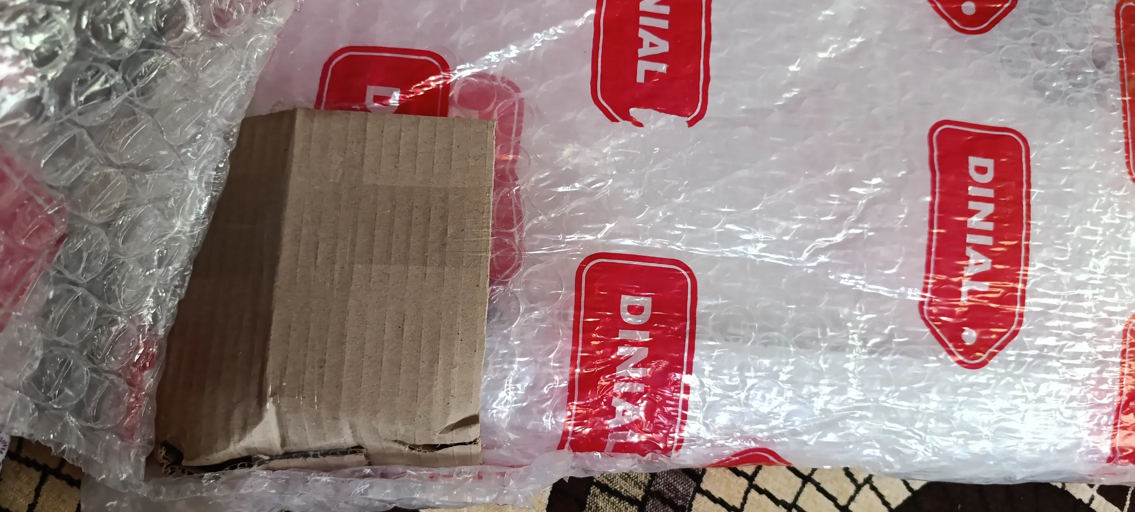 میز جلومبلی دینیال مدل 0191