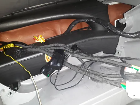 چسب پارچه ای تزا مدل T2CM