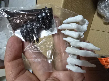 نشانگر کتاب طرح دست وحشت